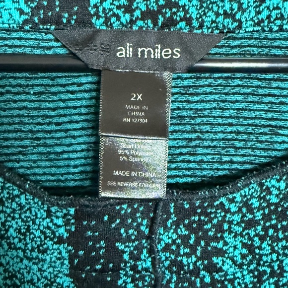 Ali Miles Teal and Black Tunic Top - Picture 2 of 4